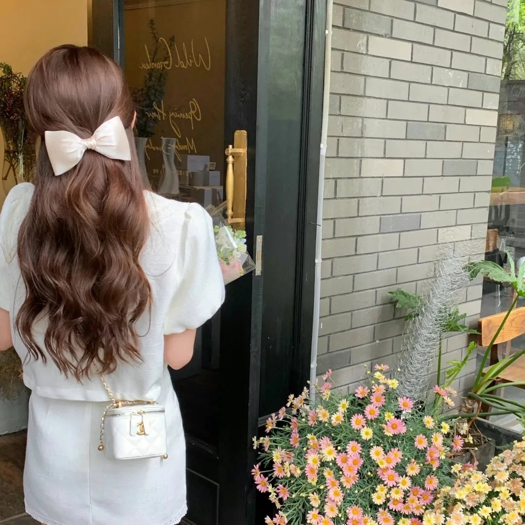 女恶魔人